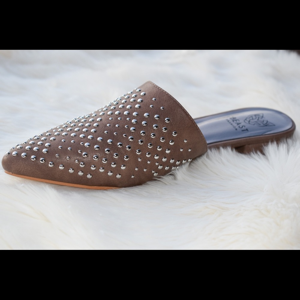 Beast Fashion mule size 7 mocha
